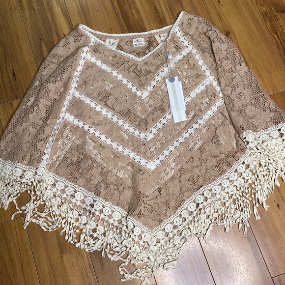 ⭐️O’Neill Lightweight Raul’s Crochet Lace Fringe Poncho Shirt - Picture 12 of 13